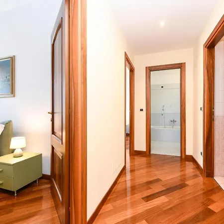 Desenzanoloft Partner Marriott Homes & - Splendido Desenzano del Garda