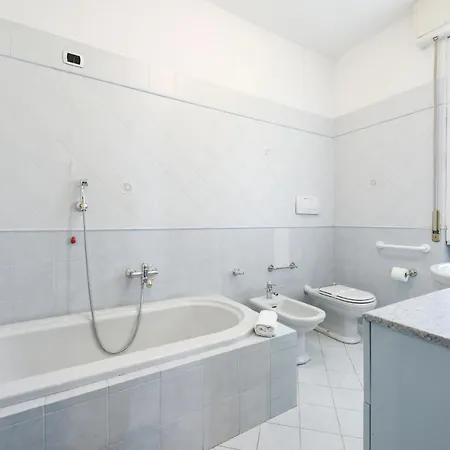 Desenzanoloft Partner Marriott Homes & - Splendido * Desenzano del Garda