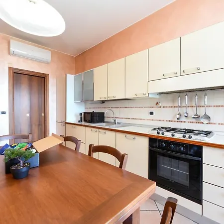 Desenzanoloft Partner Marriott Homes & - Splendido * Desenzano del Garda