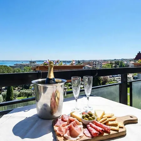 Διαμέρισμα Splendido Desenzanoloft Official Partner Homes & By Marriott Bonvoy