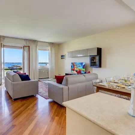 Splendido Desenzanoloft Official Partner Homes & By Marriott Bonvoy * Ντεζεντσάνο ντελ Γκάρντα