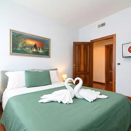 Διαμέρισμα Splendido Desenzanoloft Official Partner Homes & By Marriott Bonvoy Ντεζεντσάνο ντελ Γκάρντα